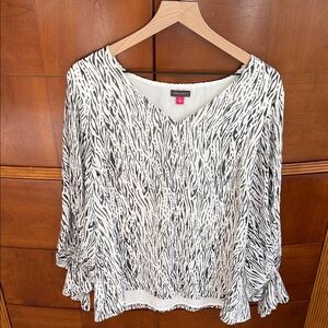 Vince Camuto Zebra Print Black and White Blouse size xl